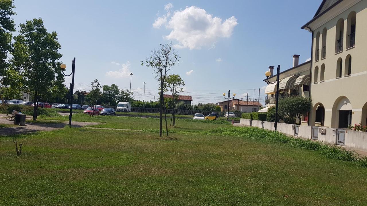 Only The Best 2 la suite per il tuo soggiorno tra Venezia e Treviso Preganziol Esterno foto